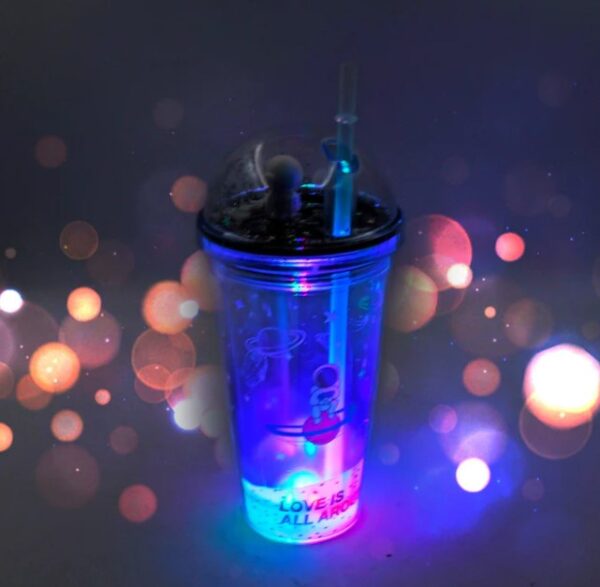 Led Glow light, Sipper Double Wall Plastic Tumbler cups with straws 130Z theming astronaut in space - Image 3